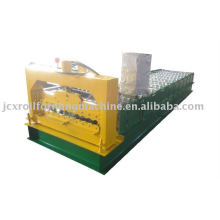 Roofing plate roll forming machine